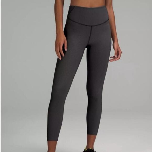 Lululemon Base Pace High-Rise Tight 25” Legging Size 6 - Picture 1 of 8